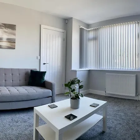 Gateway Getaway In Horsforth Sleeps 7 Tatil Evi