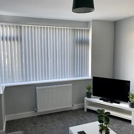 Gateway Getaway In Horsforth Sleeps 7 * Leeds (West Yorkshire)